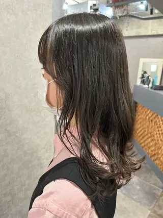 ロング giniro ホソミのヘアスタイル