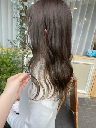 ロング カラー merc.🌿💚 八幡真衣のヘアスタイル