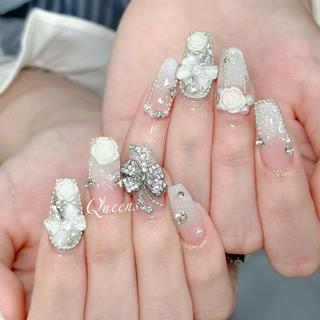 ネイル Queens テイのネイルデザイン