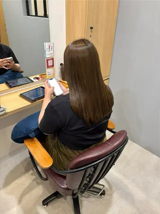 カラー 川倉 羽未のヘアスタイル