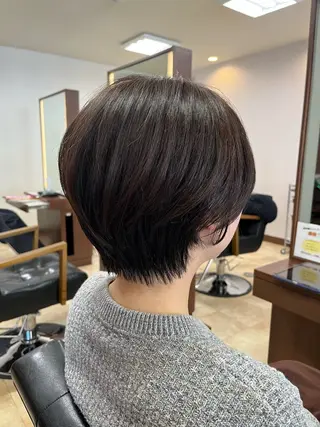 ショート 大知 眞子のヘアスタイル