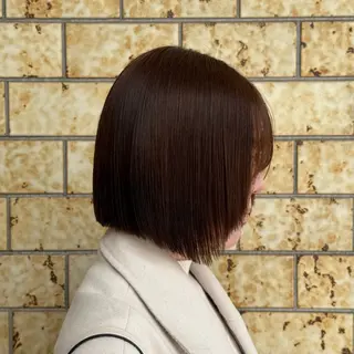 ショート カラー 田畑 真夢のヘアスタイル