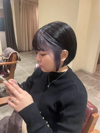 ショート 岡本 かのんのヘアスタイル