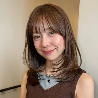 ミディアム カラー 顔周りレイヤー꙳⋆ ミディアム⌇SAKIのヘアスタイル