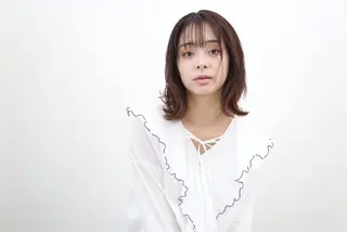 ミディアム カラー 小岸 竜のヘアスタイル