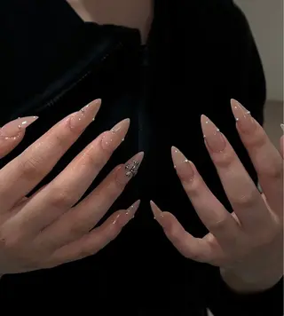 ミディアム Aila Nail HanChanのネイルデザイン