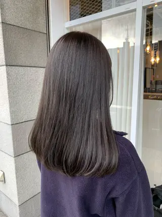 ロング カラー 眞名子 瑞紀のヘアスタイル