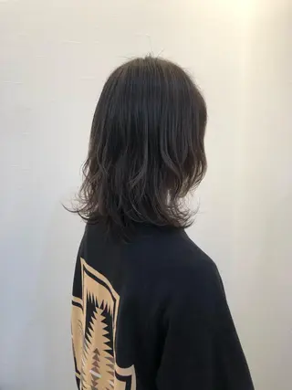 ミディアム ツノガイ エリのヘアスタイル