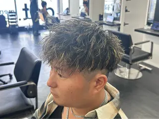 カラー メンズ メンズ特化🔥カラー メッシュ/縮毛矯正のヘアスタイル