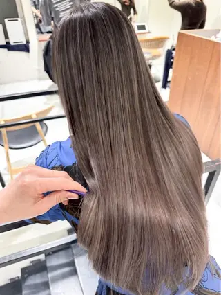 ロング 透明感カラー/似合わ せカラーMIKAのヘアスタイル
