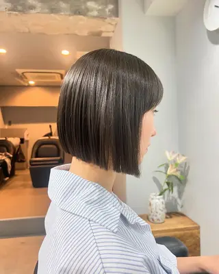 ショート カラー akane/ボブ /ブラウンベージュのヘアスタイル