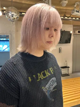 ショート カラー Acchon/心斎橋 💚ダブルカラーのヘアスタイル