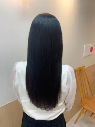 ロング レイヤー/ブリーチ/ 新宿/福元実希のヘアスタイル