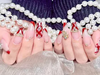 ネイル Aurum nailのネイルデザイン