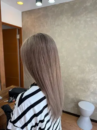 セミロング カラー 有田裕真 【ブリーチカラー】のヘアスタイル