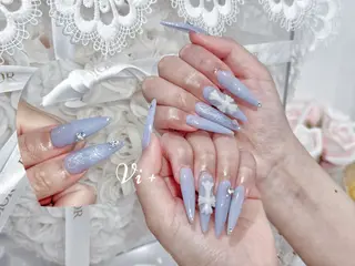ネイル ✨Nailsalon Vi+✨のネイルデザイン