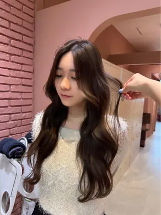 ロング 山本 望華のヘアスタイル