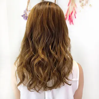 ロング カラー 小顔レイヤー/ ベージュ🤍Rieのヘアスタイル