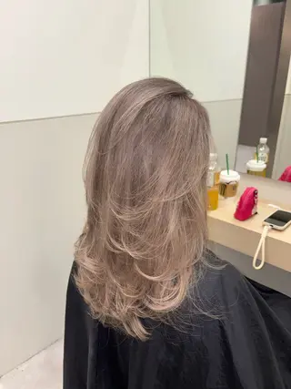 セミロング カラー 吉武 茂暉のヘアスタイル