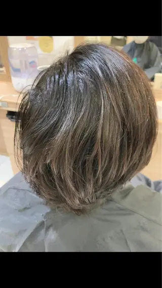 カラー ハイトーン/レイヤー 藤田健太郎のヘアスタイル