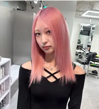 セミロング カラー 艶カラー/地毛風 ストレート mikaのヘアスタイル