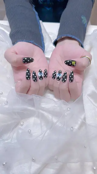 ネイル ୨୧ ayakaのネイルデザイン