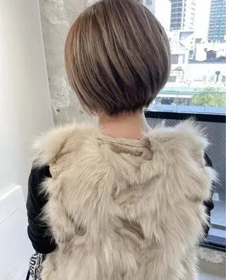 ショート カラー HAKU 津久野のヘアスタイル