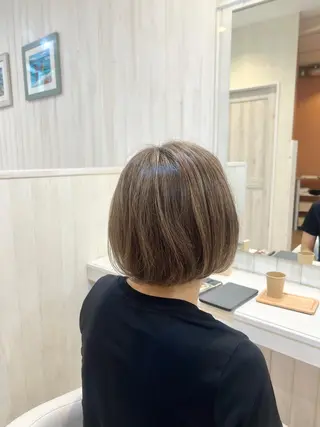 ショート カラー 佐藤史哉* 韓国レイヤー赤み除去のヘアスタイル