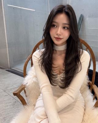 ロング pia 薬院のヘアスタイル