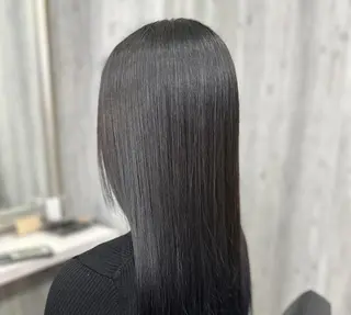 ロング siesta by amble luxeのヘアスタイル
