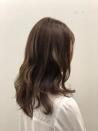 セミロング カラー 渡邉 ケイジのヘアスタイル