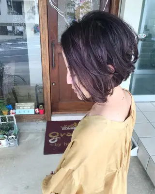 ショート カラー grand juteのヘアスタイル