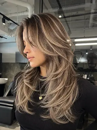 セミロング カラー 🇺🇸梅田レイヤー 副店長Tsubasaのヘアスタイル