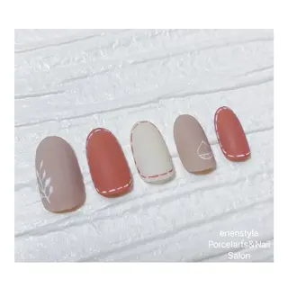 ミディアム ネイル 🐾enen style 🐾のネイルデザイン