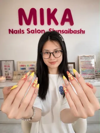 ネイル 🦊Genie🦊 Mika Nailsのネイルデザイン