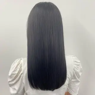 セミロング カラー センターパート特化 井上健太のヘアスタイル