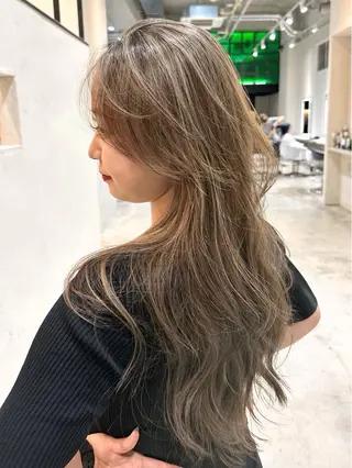 ロング 盛れるカットカラー DEAN豊橋店のヘアスタイル
