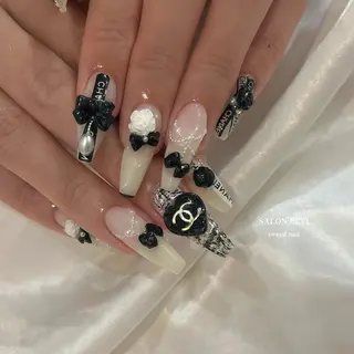 ネイル SALON ELVI.のネイルデザイン