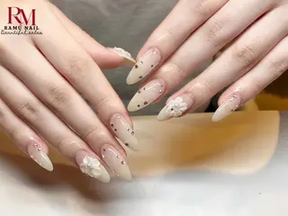 ネイル Emmy Chanのネイルデザイン