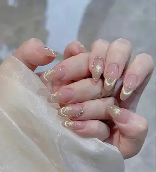 ネイル T. Leeのネイルデザイン