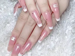 ネイル ティアラ ネイルのネイルデザイン