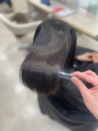 ミディアム シャドウパーマ／骨格 矯正カット　トモキのヘアスタイル