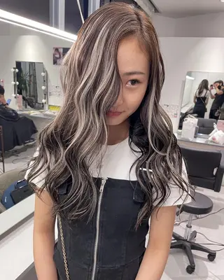 ロング カラー 荒金 大翔のヘアスタイル