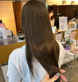 ロング カラー uni 江坂🦋 木下風子のヘアスタイル