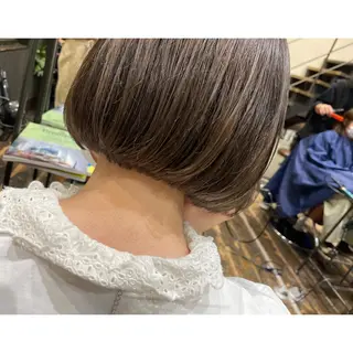ショート カラー くるくるパーマ aikoのヘアスタイル