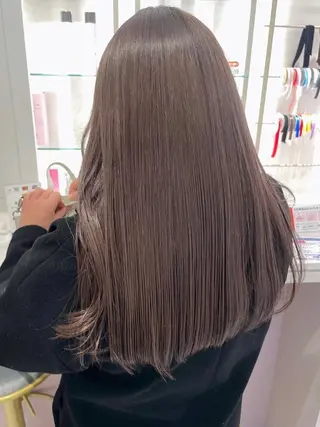 ロング fuwari 美白ショコラカラーのヘアスタイル