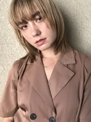 ミディアム 🌼U24 ヘアデザインラボのヘアスタイル