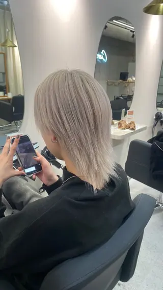 カラー Noah🌙/ ciera.南堀江のヘアスタイル