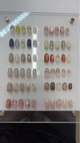 ネイル 👻🩶 Rのネイルデザイン
