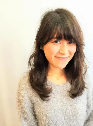 セミロング カラー パーマ 本間 裕史　のヘアスタイル